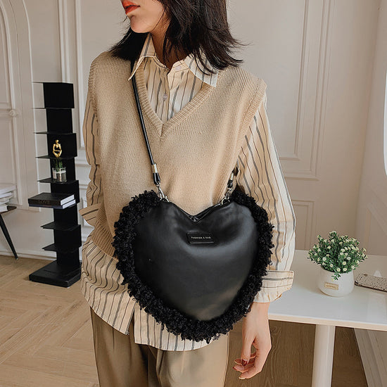 Simple Cross Bag Heart Shape Personality And Fashion